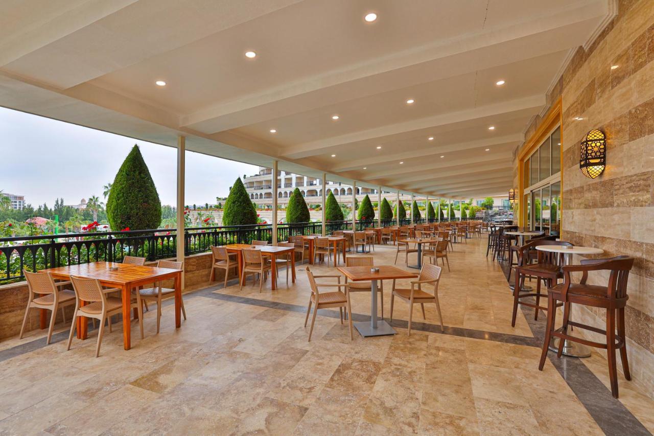 Resort Crystal Sunset Luxury &