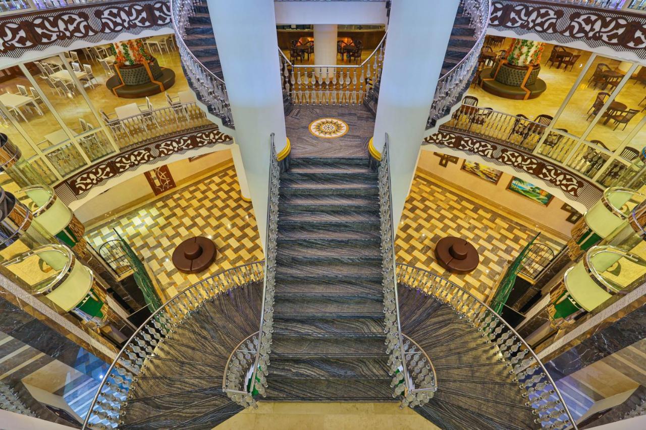 Crystal Sunset Luxury & 5* Side